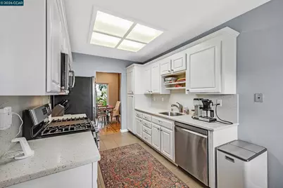 35 Sapphire Ct, Hercules, CA 94547 - Photo 17