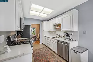 35 Sapphire Ct, Hercules, CA 94547 - Photo 17