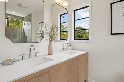 55 Fairview Ave., Piedmont, CA 94610 - Photo 23