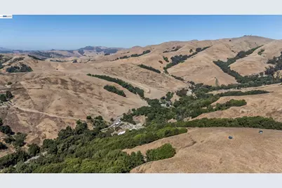 21479 Eden Canyon Rd, Castro Valley, CA 94552 - Photo 17
