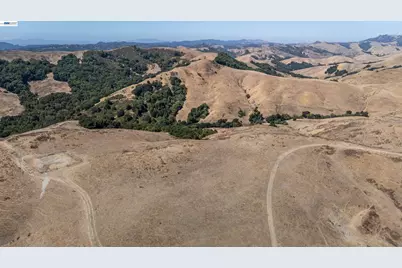 21479 Eden Canyon Rd, Castro Valley, CA 94552 - Photo 19