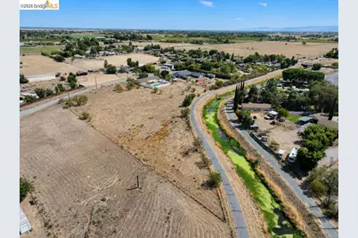 3199 Crismore Dr, Oakley, CA 94561 - Photo 39