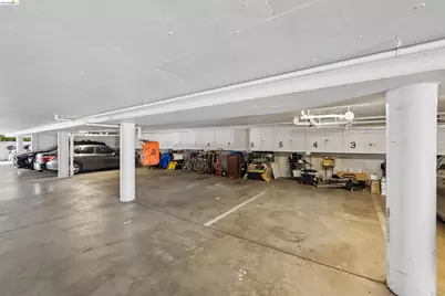 321 Warwick Ave #303, Oakland, CA 94610 - Photo 23