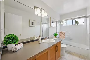 321 Warwick Ave, Oakland, CA 94610 - Photo 17