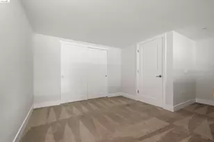 901 Jefferson St, Oakland, CA 94607 - Photo 11