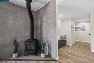 1883 Lynwood Dr, Concord, CA 94519 - Photo 21