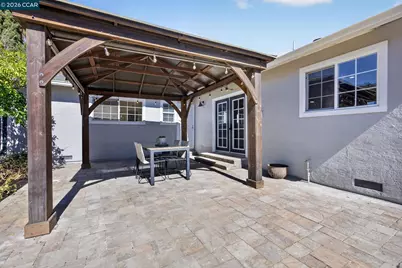 1883 Lynwood Dr, Concord, CA 94519 - Photo 43