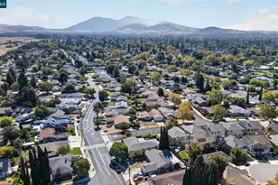 1883 Lynwood Dr, Concord, CA 94519 - Photo 53