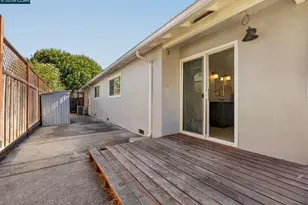 1883 Lynwood Dr, Concord, CA 94519 - Photo 47