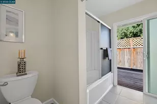 1883 Lynwood Dr, Concord, CA 94519 - Photo 31