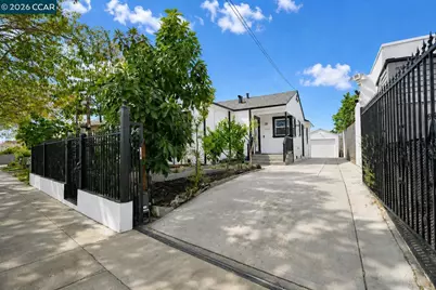1637 100th Ave, Oakland, CA 94603 - Photo 3