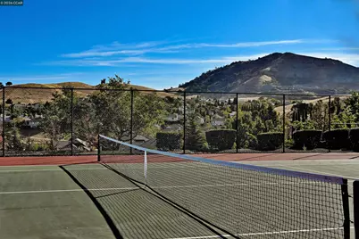 5193 Crystyl Ranch Drive, Concord, CA 94521 - Photo 47