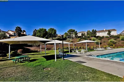 5193 Crystyl Ranch Drive, Concord, CA 94521 - Photo 45