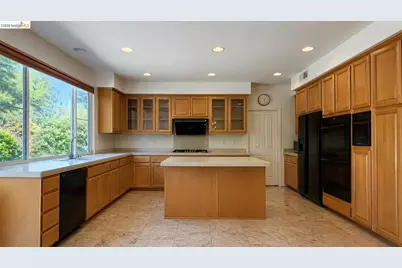 7634 Buckeye Ct, Dublin, CA 94568 - Photo 11