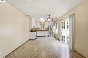 364 Blossom Hill Rd, San Jose, CA 95123 - Photo 17