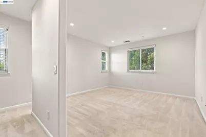 25429 Huntwood Ave, Hayward, CA 94544 - Photo 23