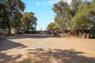 2812 Cowell, Concord, CA 94518 - Photo 11