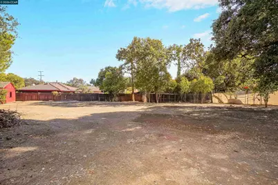 2812 Cowell, Concord, CA 94518 - Photo 13