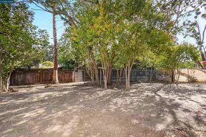 2812 Cowell, Concord, CA 94518 - Photo 17