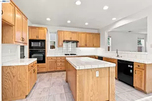 565 Presidio Pl, Tracy, CA 95377 - Photo 13