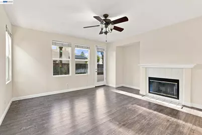 565 Presidio Pl, Tracy, CA 95377 - Photo 11