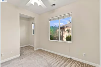 565 Presidio Pl, Tracy, CA 95377 - Photo 31