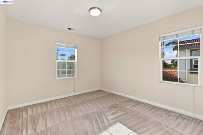 565 Presidio Pl, Tracy, CA 95377 - Photo 35