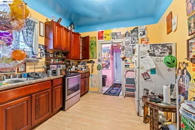 3856 West St, Oakland, CA 94608 - Photo 7