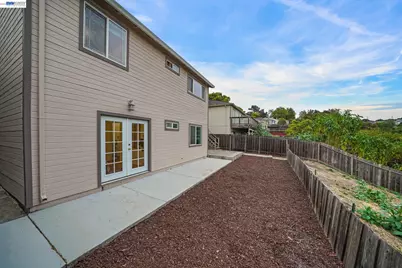 1260 Highland Blvd, Hayward, CA 94542 - Photo 17