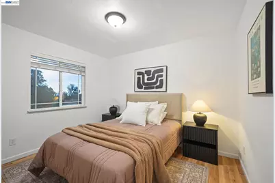 1260 Highland Blvd, Hayward, CA 94542 - Photo 9