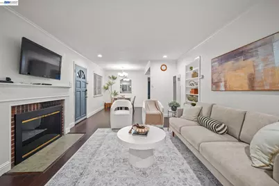 1260 Highland Blvd, Hayward, CA 94542 - Photo 3