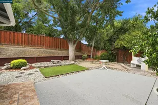 2279 St George Dr, Concord, CA 94520 - Photo 37