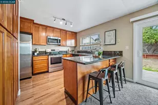 905 Heron Dr, Suisun City, CA 94585 - Photo 29