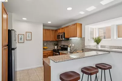 99 Austin Ave, Hayward, CA 94544 - Photo 17