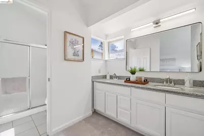 99 Austin Ave, Hayward, CA 94544 - Photo 29