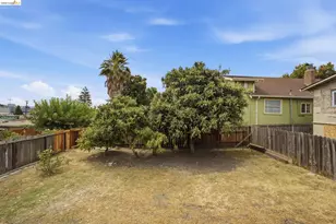 4207 Carrington St, Oakland, CA 94601 - Photo 39