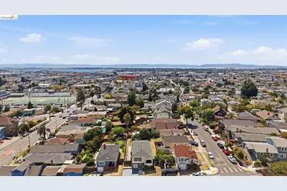 4207 Carrington St, Oakland, CA 94601 - Photo 45