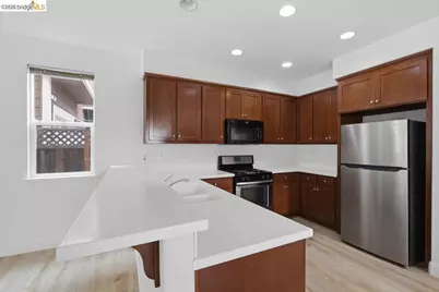 313 Felice Circle, Pinole, CA 94564 - Photo 9