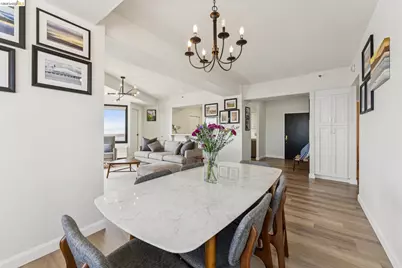 6363 Christie Ave #2307, Emeryville, CA 94608 - Photo 13