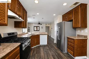 34 Nightingale Ct, Oakley, CA 94561 - Photo 5