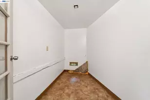 6151 Valley View Rd, Oakland, CA 94611 - Photo 33