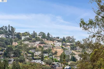 6151 Valley View Rd, Oakland, CA 94611 - Photo 37