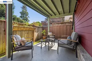 364 Lester Ave, Oakland, CA 94606 - Photo 23