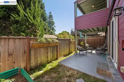 364 Lester Ave, Oakland, CA 94606 - Photo 21