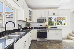 364 Lester Ave, Oakland, CA 94606 - Photo 33