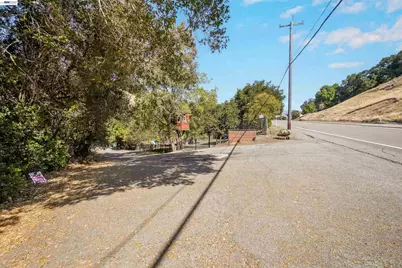 9338 Crow Canyon Rd, Castro Valley, CA 94552 - Photo 79