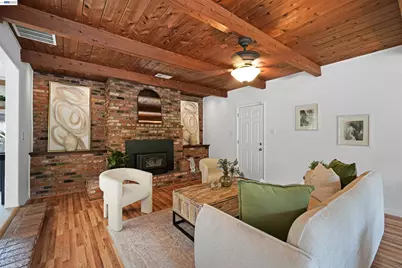 9338 Crow Canyon Rd, Castro Valley, CA 94552 - Photo 27