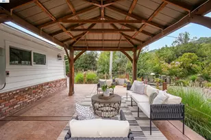 9338 Crow Canyon Rd, Castro Valley, CA 94552 - Photo 9