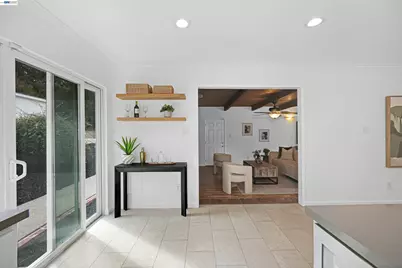 9338 Crow Canyon Rd, Castro Valley, CA 94552 - Photo 23