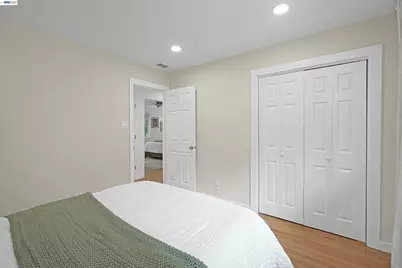 9338 Crow Canyon Rd, Castro Valley, CA 94552 - Photo 33